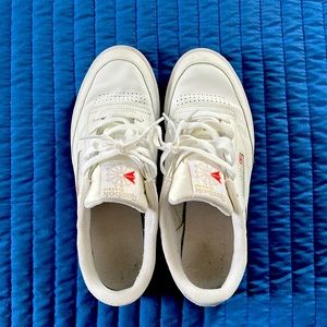 Reebok classic size 9.5